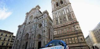 Una vettura car sharing a Firenze