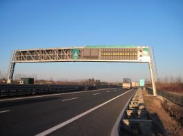 Tutor in autostrada: perché rallentare sotto il portale non basta a rispettare la velocità media