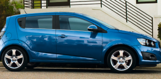 Daewoo Chevrolet Aveo berlina cinque porte