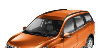 Nuovo Mahindra XUV500 MY17: