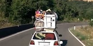 auto carica di bagagli