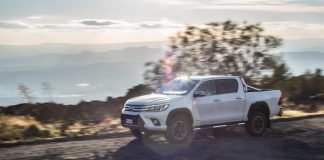 Toyota Hilux Invincible 50 2018