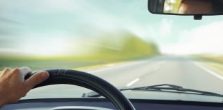Consigli su come guidare bene macchina