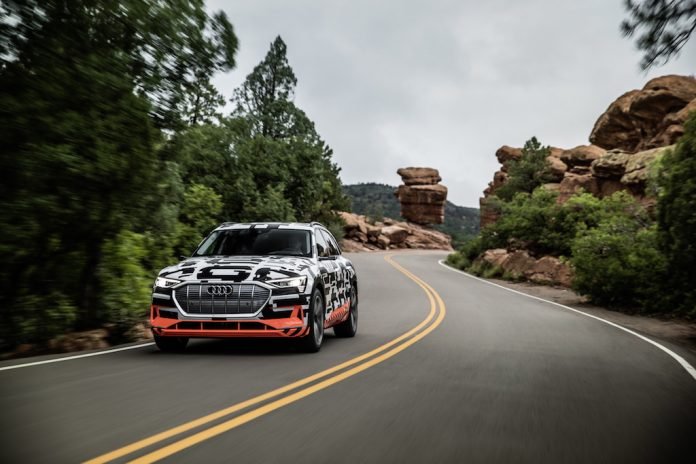 Audi e-tron Prototipo Audi e-tron Prototipo
