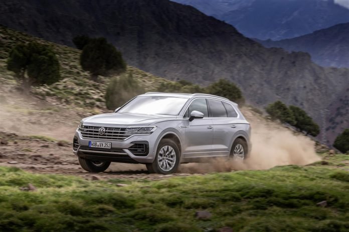 media-Nuova Touareg_DB2018AU00815