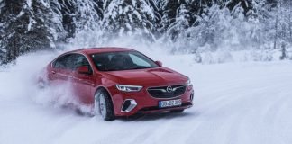 Opel Insignia con trazione integrale high-tech