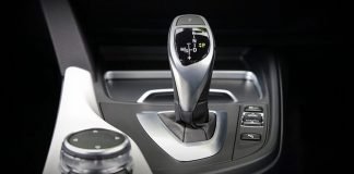 Auto con cambio automatico