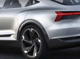Salone di Los Angeles 2019: le novità auto Audi, Aston Martin, Ford