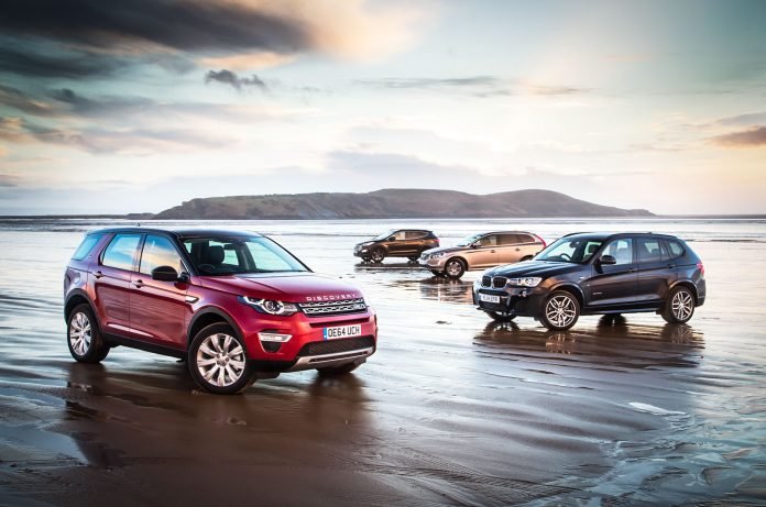 Land Rover Discovery vs Hyundai Santa Fe