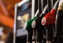 L’app del Governo promette di trovare benzina e diesel meno cari, ma non convince: i problemi e le alternative migliori