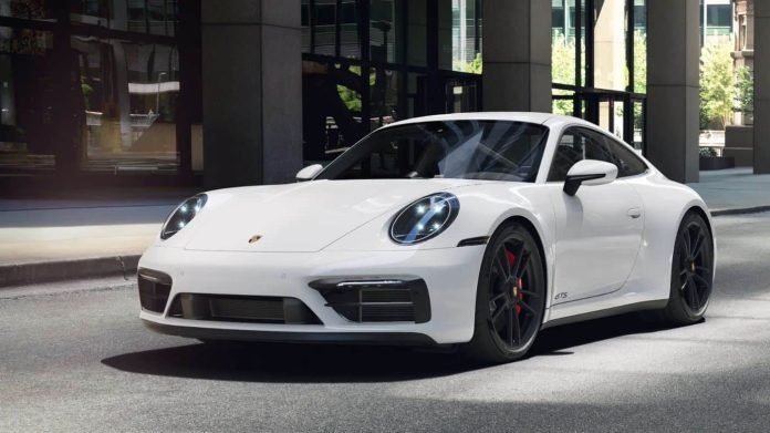 Porsche 911 Carrera GTS