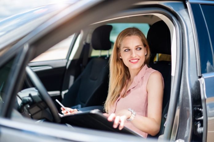 Donne e mobilità sostenibile Donne e mobilità sostenibile