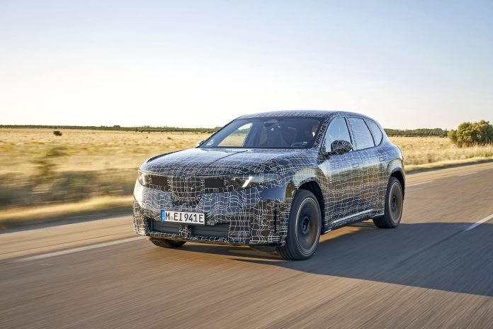 BMW iX3, il prototipo BMW iX3, il prototipo