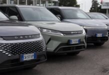Omoda 5, BYD Atto 2 e Leapmotor B10: costano meno della Volkswagen T-Roc e offrono dotazioni da segmento superiore Omoda 5, BYD Atto 2 e Leapmotor B10