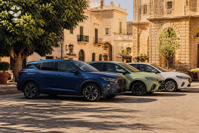 Full hybrid senza ricarica tra 20.000 e 25.000 euro: le migliori suv, city car e compatte provate e consigliate