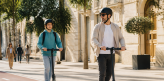 Monopattini, cosa è cambiato dopo obbligo di targa e casco: norme, dati e primi effetti