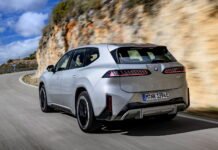 BMW iX3 40, cosa offre la versione d’accesso della Neue Klasse BMW iX3 40